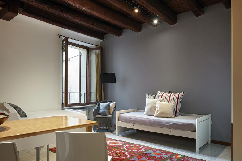 L'Ospite Appartamenti Verona Exterior photo